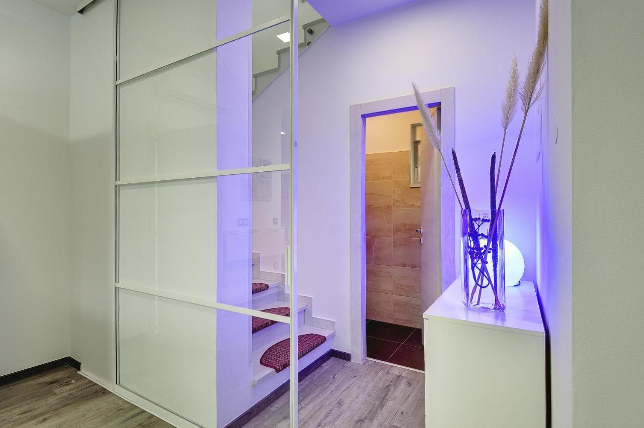 Villa Sunce プーラ エクステリア 写真